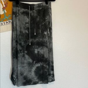 Dip Charcoal Tie-Dye Midi Skirt Size: Small